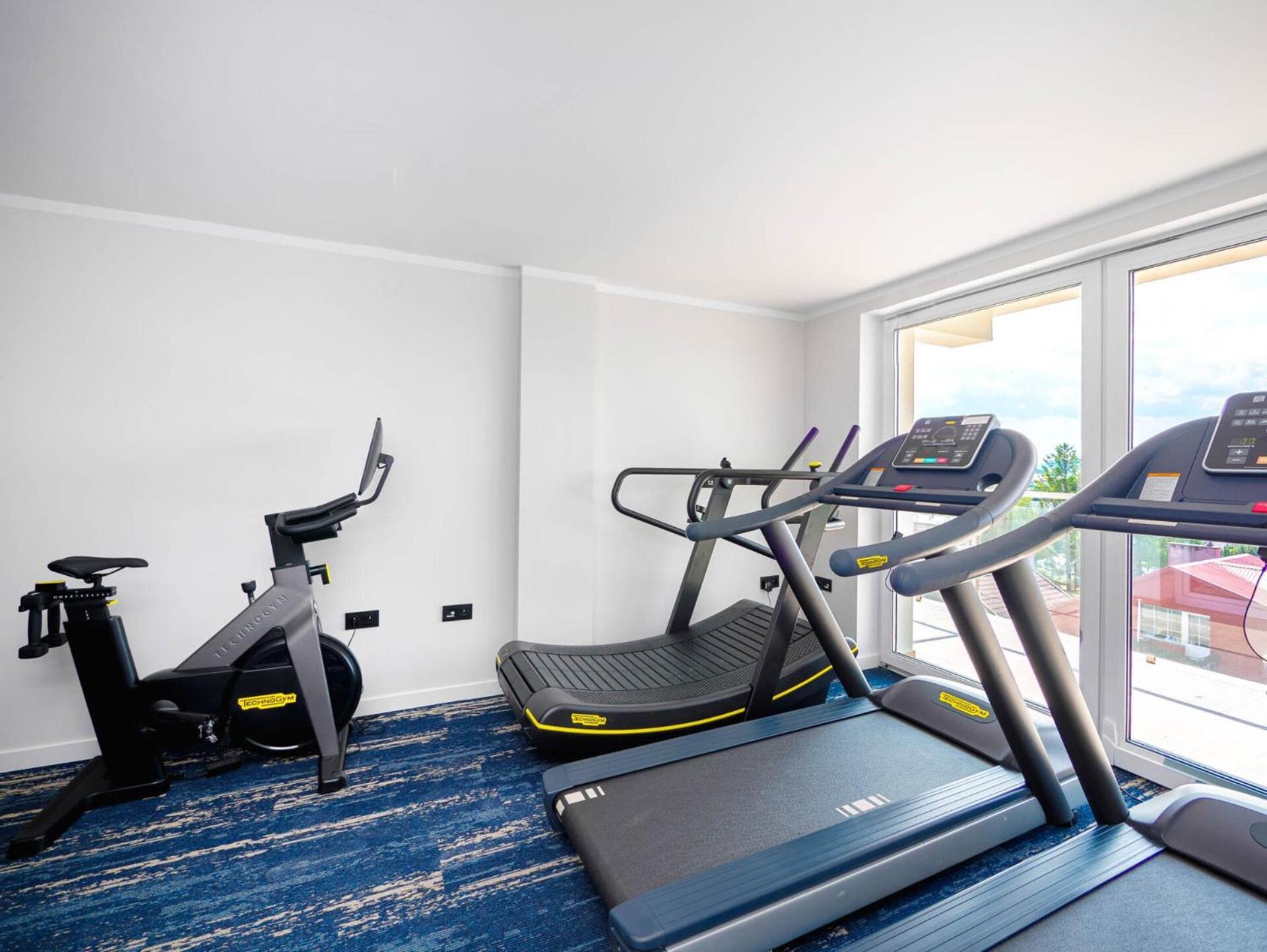 יארוסלאביש Resort Krol Plaza Spa & Wellness מראה חיצוני תמונה