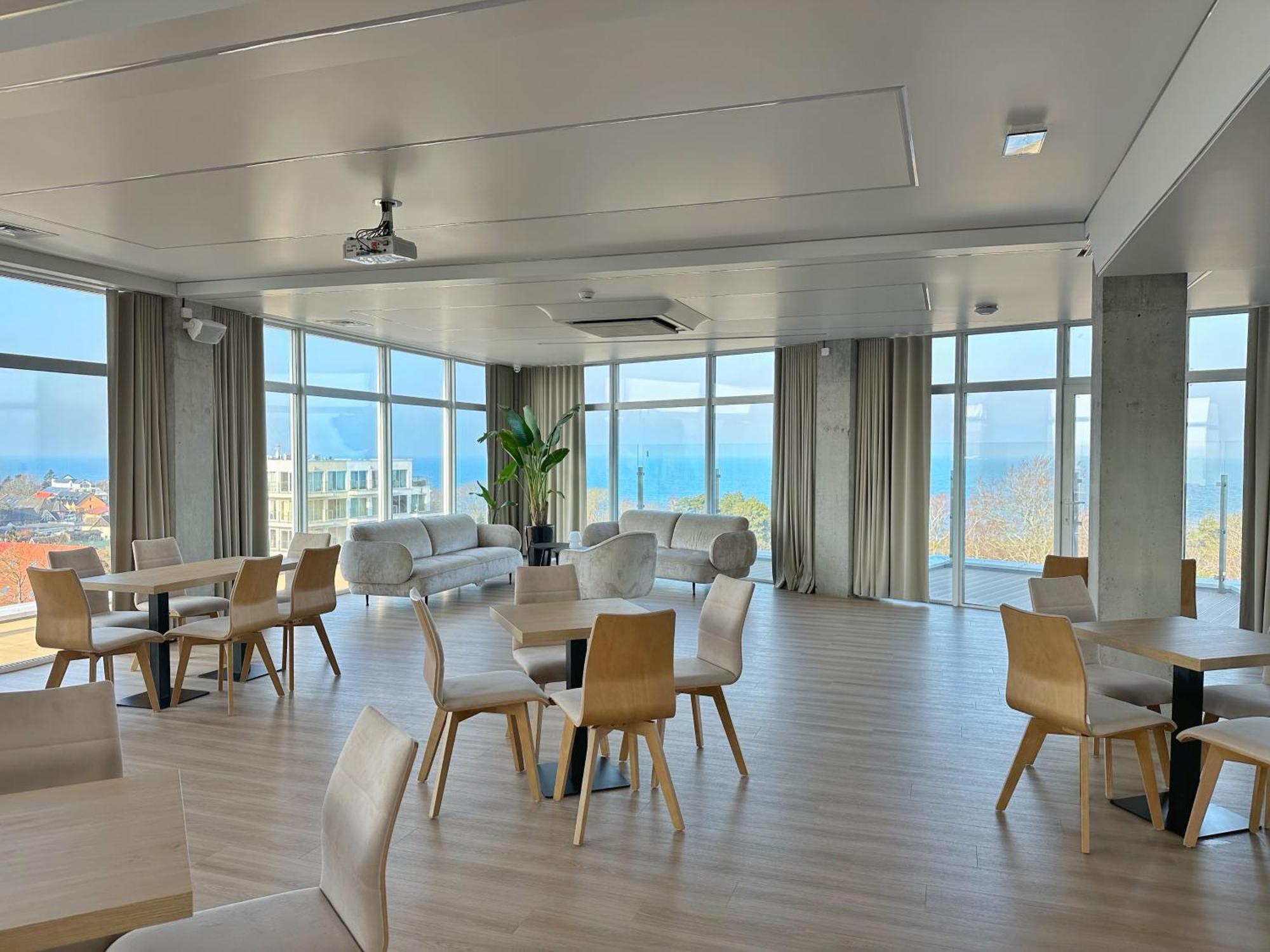 יארוסלאביש Resort Krol Plaza Spa & Wellness מראה חיצוני תמונה